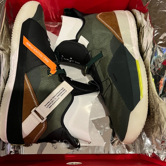 Jordan Other - NIKE AIR JORDAN XXXIII TRAVIS SCOTT CACTUS JACK SZ14